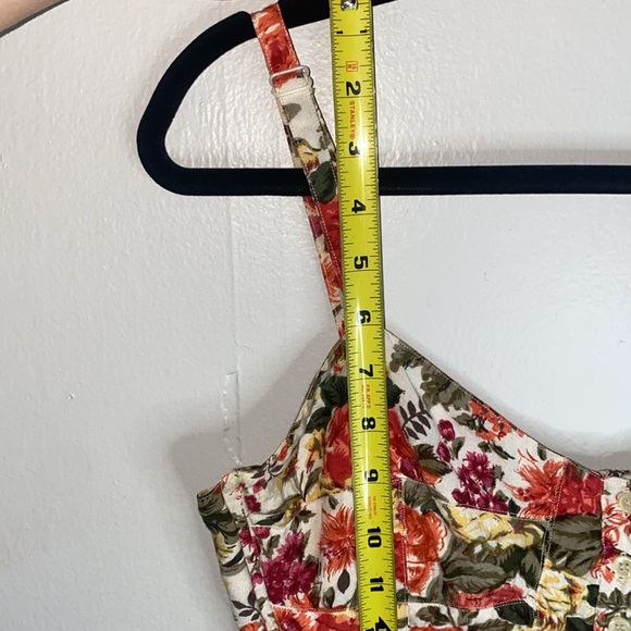 🐚Vintage Blue Cabana floral button up crop top! - Picture 4 of 8